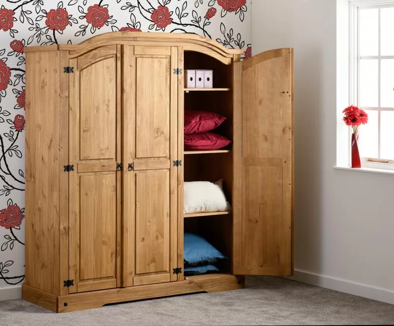 Corona 3 Door Wardrobe in Distressed Waxed Pine