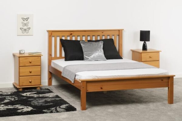 Sol 3 Drawer Bedside Chest in Antique Pine - Image 7