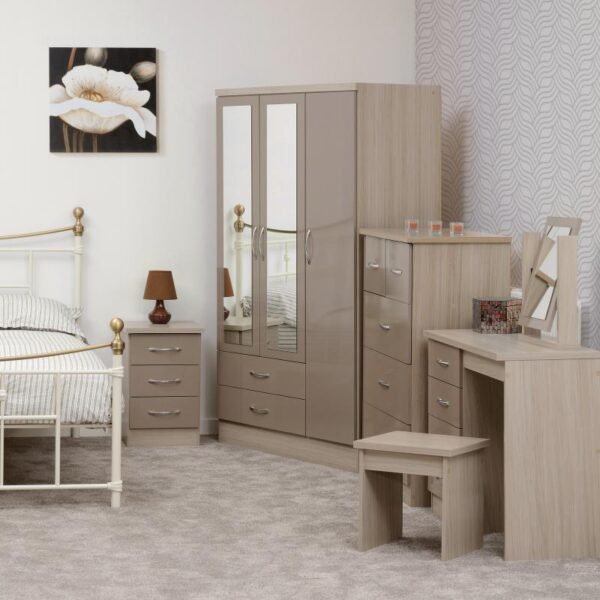 Nevada 4 Drawer Dressing Table Set in Oyster GlossLight Oak Effect Veneer - Image 2