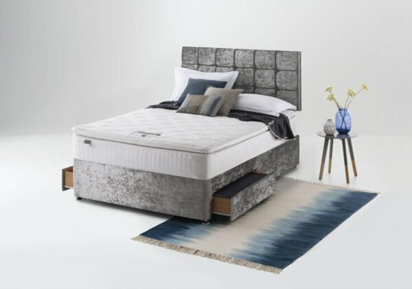 Crushed Velvet Divan - Image 2